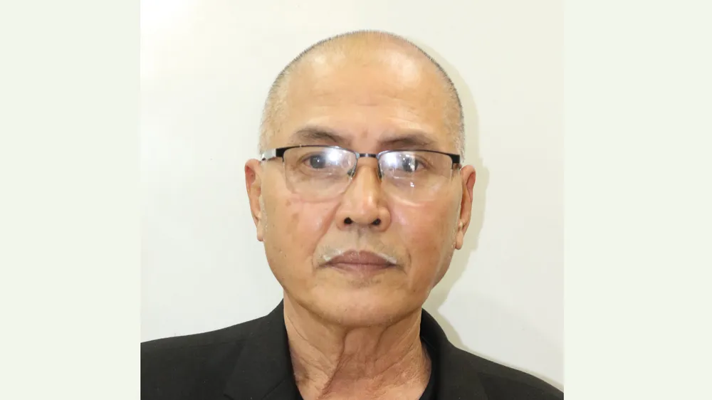 Thầy bói Nguyễn Hùng Quân