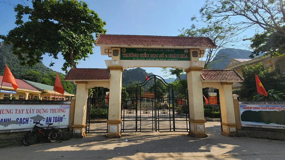 Sổ đỏ Trường Tiểu học số 2 Châu Hóa bị ông Mai Thanh Huyền lấy đi cầm cố gần 1 năm