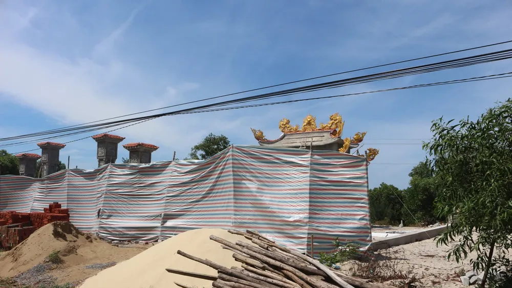Quảng Trị: 32 công trình nhà thờ họ xây trái phép trên đất rừng