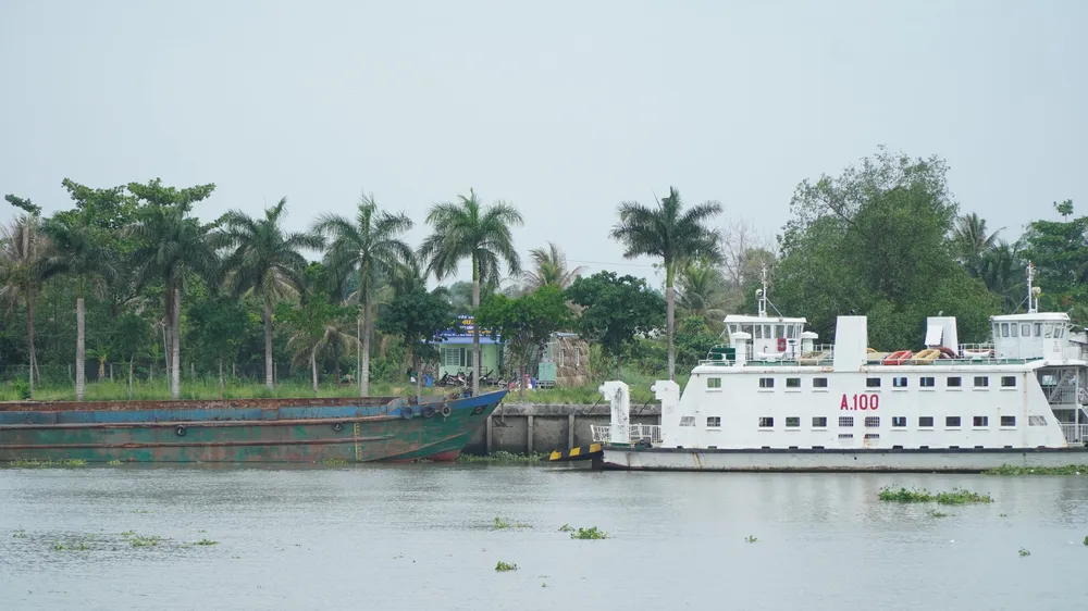 Tiềm ẩn tai nạn đường thủy tại phà Đình Khao