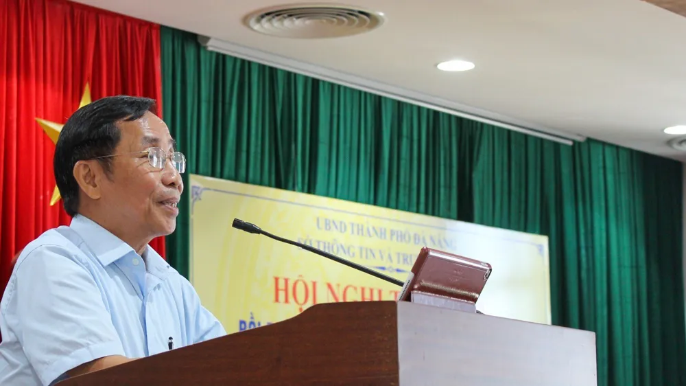 Trung tướng Nguyễn Thanh Tuấn, Nguyên Cục trưởng Cục tuyên huấn Tổng cục chính trị Quân đội nhân dân Việt Nam phát biểu tại buổi tập huấn