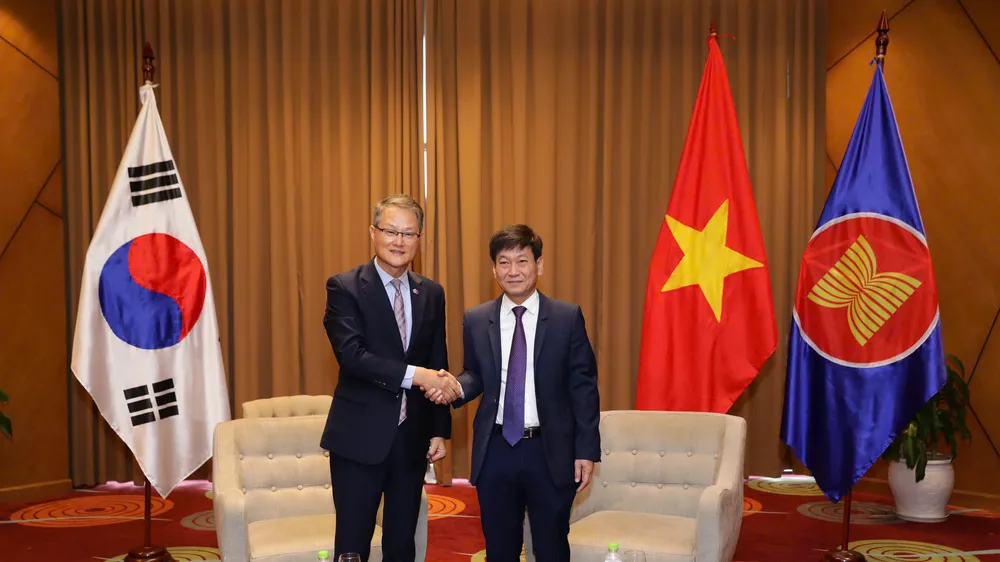 Hội nghị diễn ra từ ngày 25-11 đến ngày 29-11