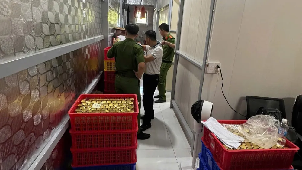 Công an TP Đà Nẵng triệt phá đường dây sản xuất yến giả. Ảnh: CACC