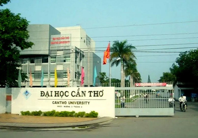 Trường Đại học Cần Thơ công bố điểm sàn. Ảnh: TUẤN QUANG