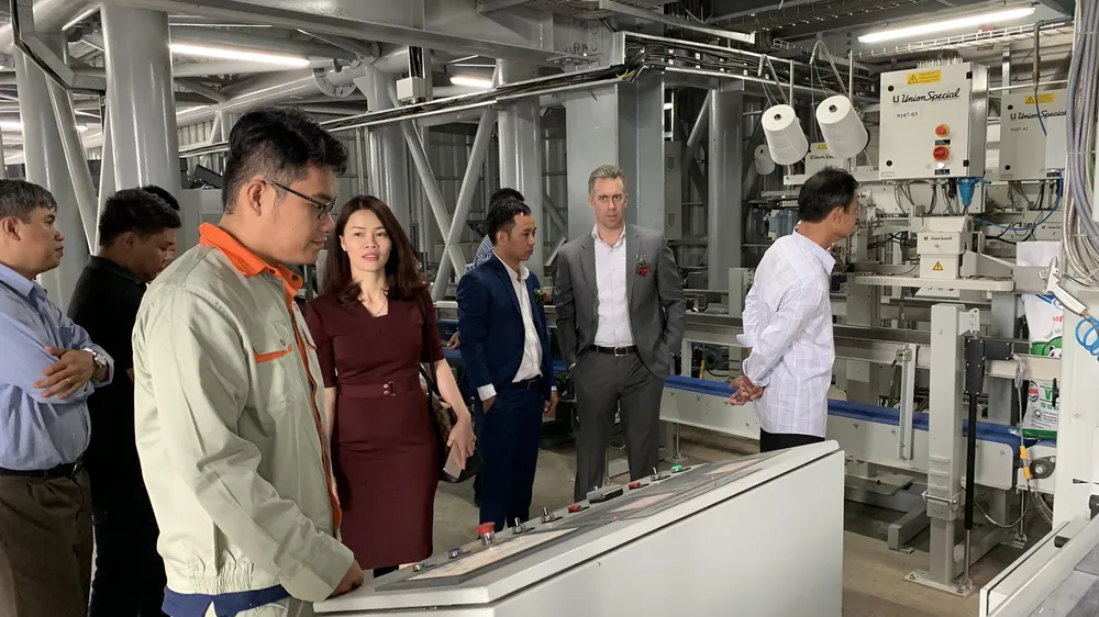 Khánh thành nhà máy sản xuất thức ăn chăn nuôi với công nghệ tự động tại Long An