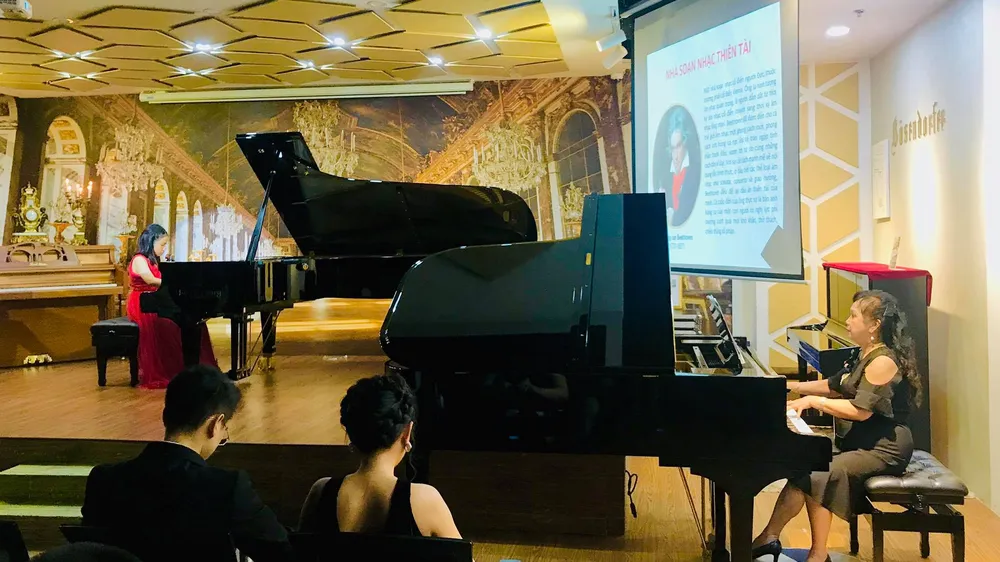Đặc sắc đêm hoà nhạc “Young talent & Kayserburg piano concert“