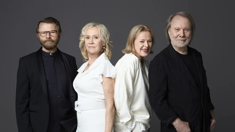 ABBA chính thức trở lại sau 40 năm với album “Voyage”