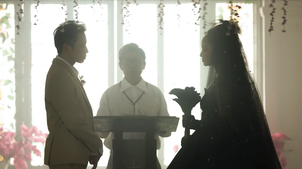 Miu Lê kết hợp Karik, Đinh Hà Uyên Thư, Châu Đăng Khoa tung MV mới toanh