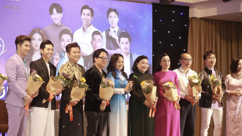 Tiến sĩ Lý Thị Mai, Trần Việt Quân cùng nhiều nghệ sĩ tôn vinh nữ quyền