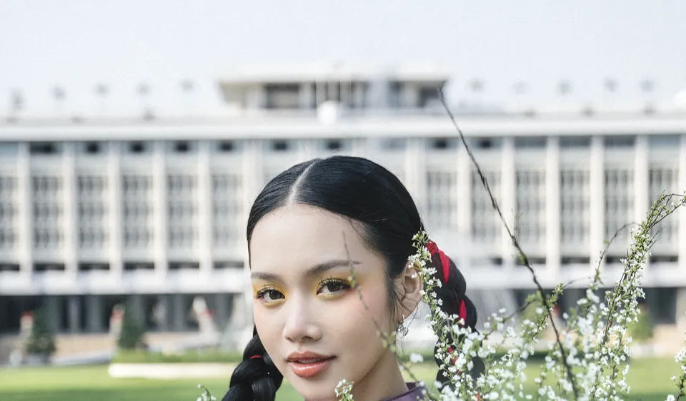 Diện áo dài tết "chất" như Giana; Diệu Nhi, Tiến Luật, Quang Trung chúc tết