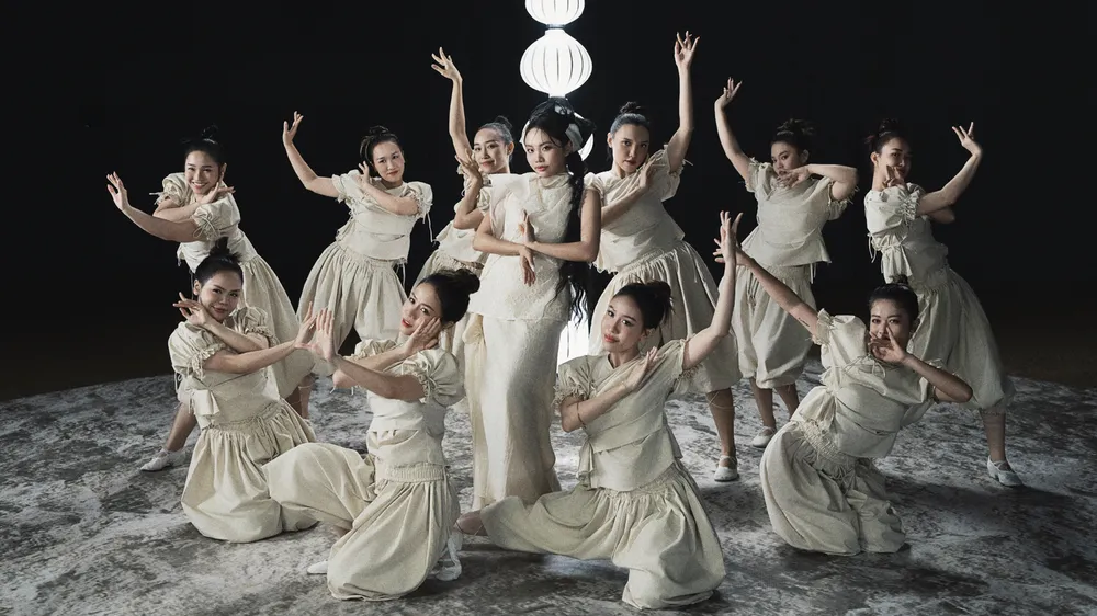 Phương Mỹ Chi ra mắt MV “Gối gấm” truyền tải giá trị văn hoá