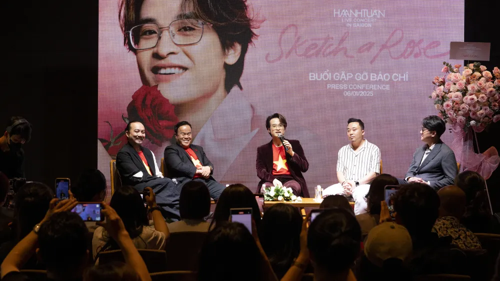 Yiruma, Lam Trường, Quang Hùng MasterD diễn cùng Hà Anh Tuấn trong Live concert “Sketch a rose” tại TPHCM