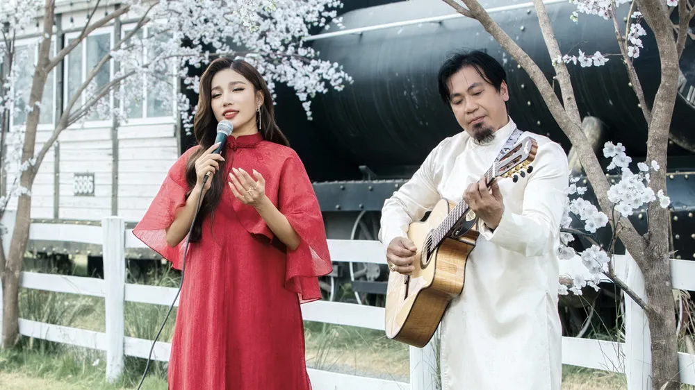 “Nữ hoàng audio” Phương Phương Thảo mở màn năm mới cùng album nhạc xuân