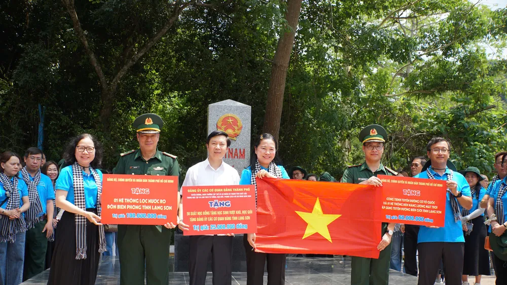 Trao tặng công trình an sinh xã hội gần 200 triệu đồng tại tỉnh Lạng Sơn