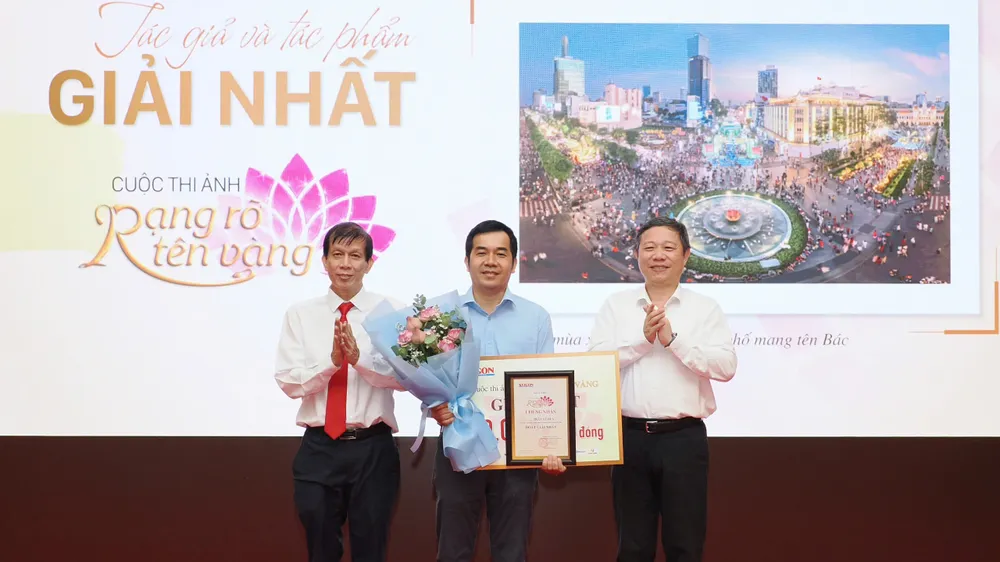 Công trình báo chí dữ liệu và Cuộc thi ảnh "Rạng rỡ tên vàng": Những lát cắt về sự chuyển mình của TPHCM