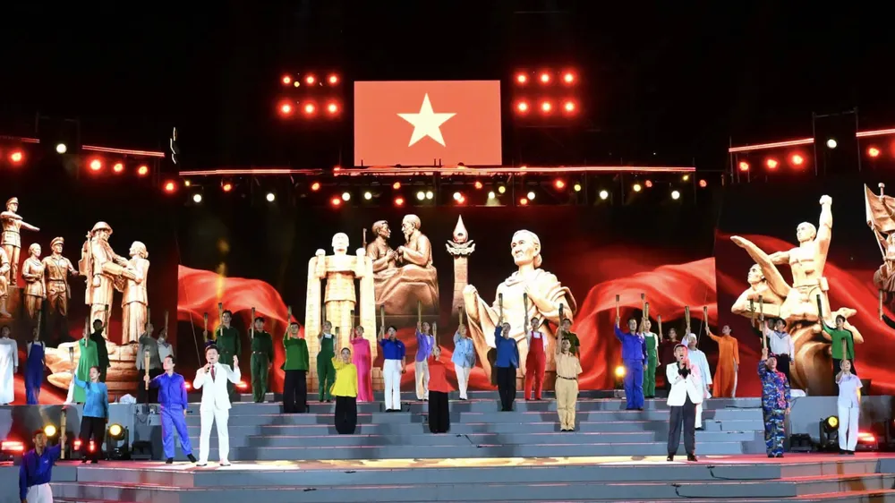 TPHCM tổ chức chương trình nghệ thuật “Việt Nam tự hào vững bước” tối 2-9