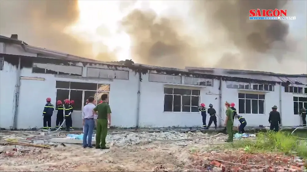 Đám cháy tại doanh nghiệp dệt may ở Thừa Thiên - Huế đã được dập tắt 
