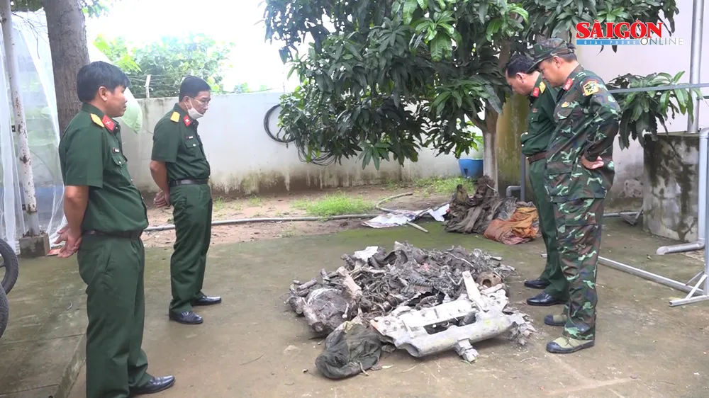 Phát hiện xác máy bay thời chiến tranh nằm trong ao nuôi tôm ở Trà Vinh