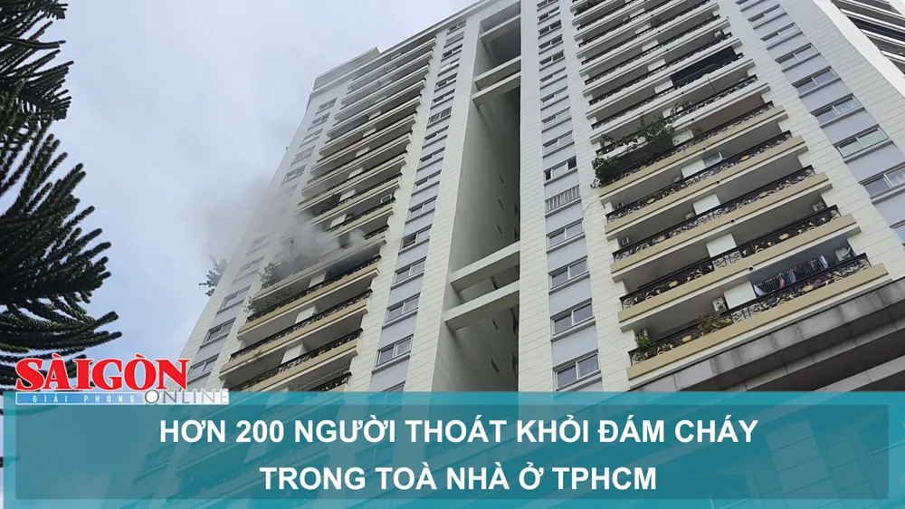 Hơn 200 người thoát khỏi đám cháy trong toà nhà ở TPHCM