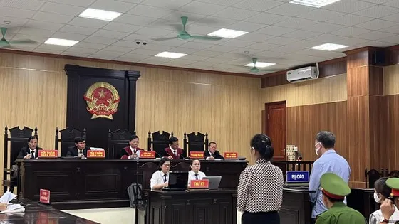 Podcast tin nóng tối 15-8: Mở lại phiên tòa xét xử giám đốc sở “thông thầu” mua đồ dùng dạy học