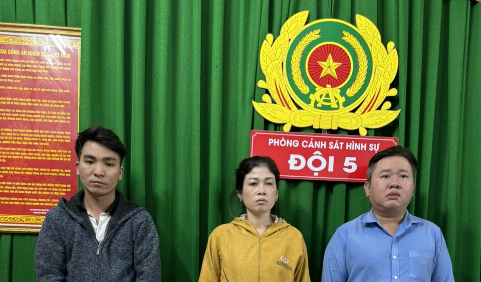 Podcast tin nóng: Hai nhà hàng cho tiếp viên múa khỏa thân, bán dâm giá 6 triệu đồng/đêm/người