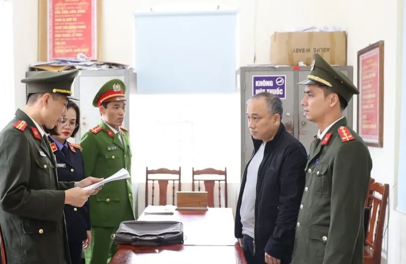 Podcast tin nóng: Bắt cựu Tổng Giám đốc Công ty Bất động sản Thăng Long; Mức độ nguy hiểm của biến thể phụ JN.1 ở Covid-19