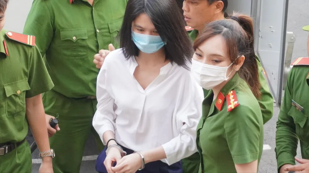 Podcast bản tin trưa 2-2: Người mẫu Ngọc Trinh hầu tòa