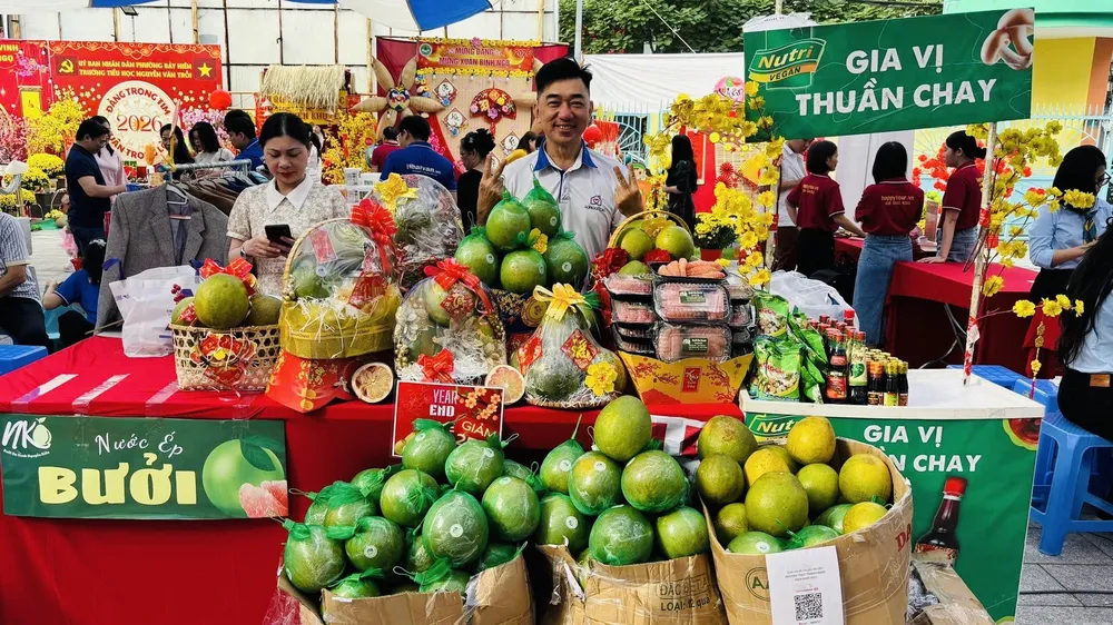Hội xuân Bính Ngọ đầu tiên của phường Bảy Hiền