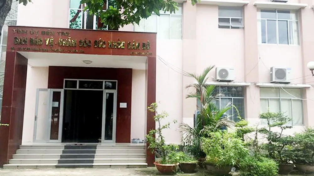 Khởi tố 2 thủ quỹ Ban Bảo vệ chăm sóc sức khỏe cán bộ tỉnh Bến Tre