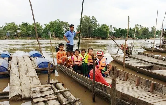 3,9 tỷ đồng học bổng trao cho học sinh nghèo ĐBSCL