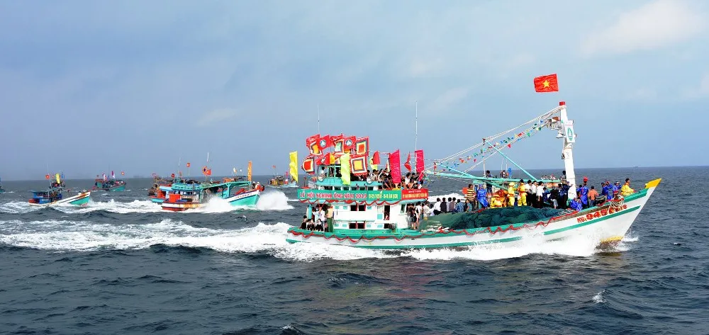 Tưng bừng lễ hội Nghinh Ông ở đảo Kiên Hải