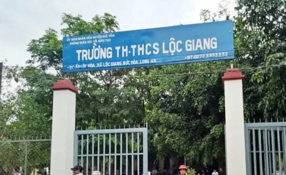 Một phụ huynh ở Long An đánh cô giáo nhập viện 