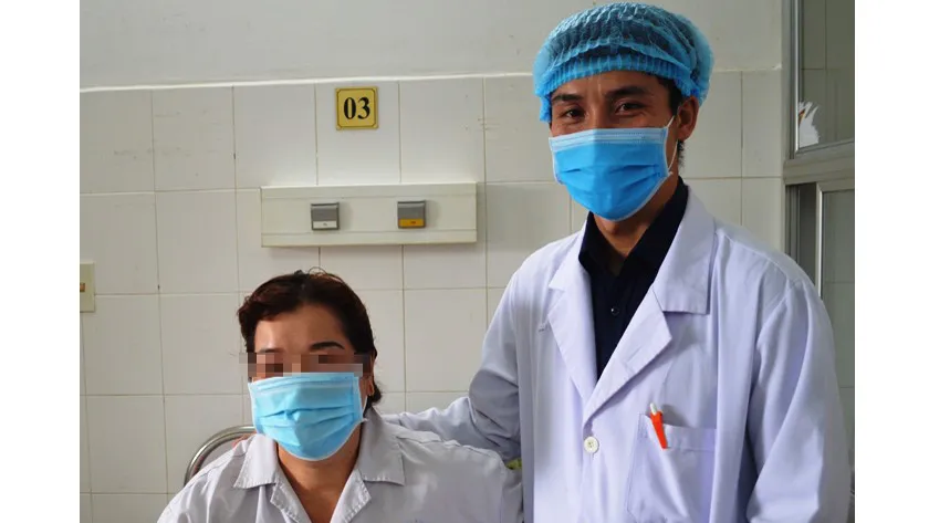 Phẫu thuật thành công cho bệnh nhân tiểu không kiểm soát suốt 43 năm