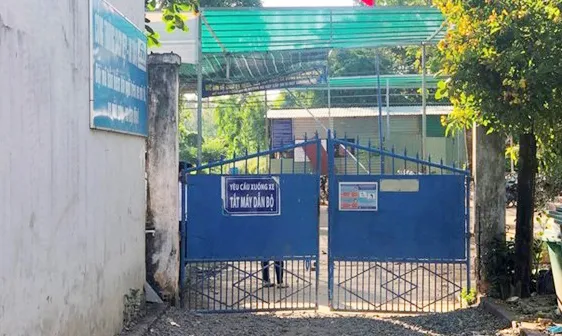Liên quan vụ nữ sinh nghi tự tử: Tạm đình chỉ hiệu trưởng và hiệu phó Trường THPT Vĩnh Xương 
