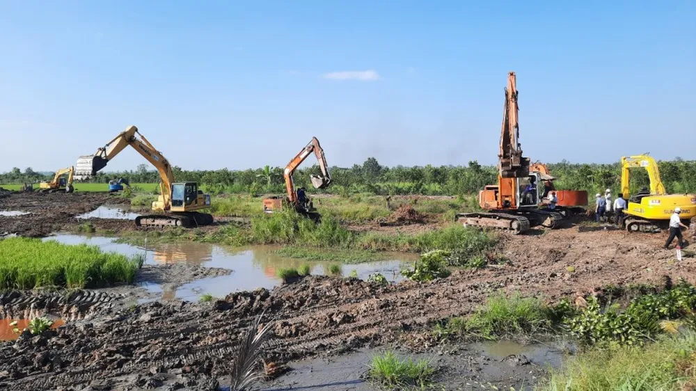 Bộ GTVT thăm công trình cao tốc Mỹ Thuận – Cần Thơ và cầu Mỹ Thuận 2