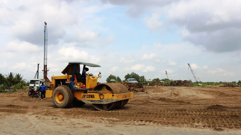 Nhiều công trình giao thông ở vùng ĐBSCL gặp khó khăn do thiết cát