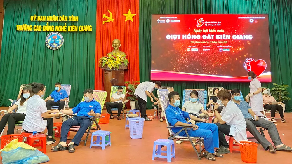Hành trình đỏ tỉnh Kiên Giang tiếp nhận hơn 1.600 đơn vị máu