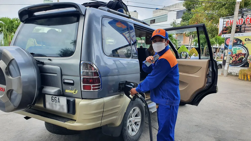 Hệ thống xăng dầu của Petrolimex ở Đồng Tháp hoạt động bình thường. Ảnh: QUỐC BÌNH