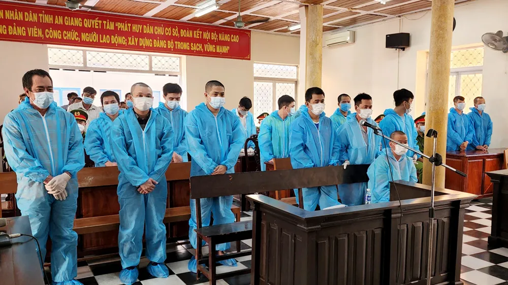 An Giang: Hàng chục đối tượng đánh bạc lãnh án tù 