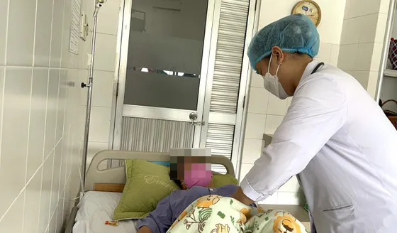 Phẫu thuật thành công khối u xơ tử cung nặng 5,5kg
