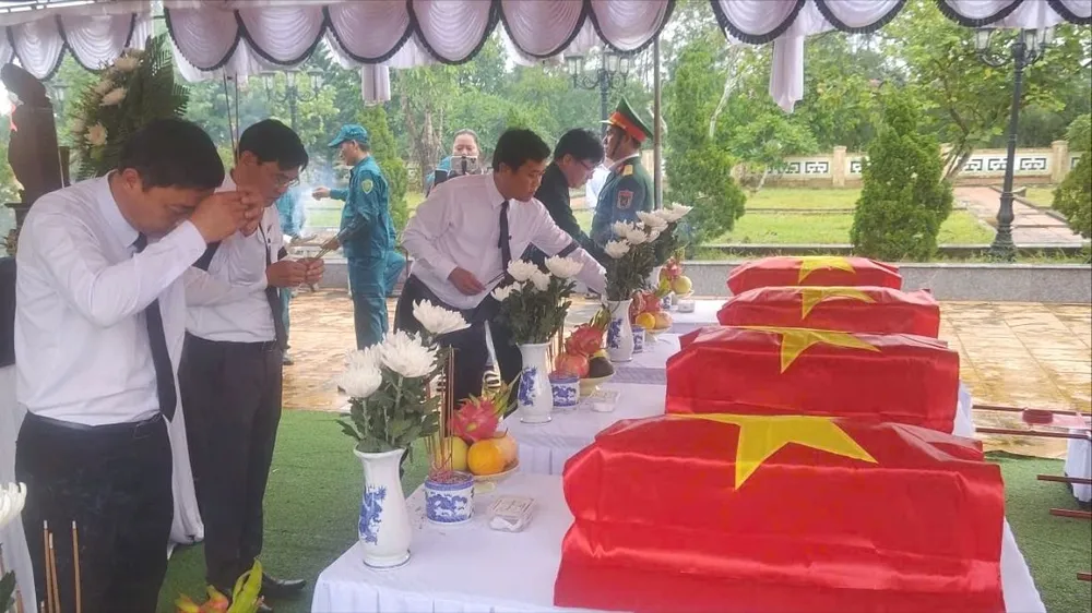 Đà Nẵng: Tổ chức lễ truy điệu, an táng hài cốt 5 liệt sĩ hy sinh tại núi Hòn Tàu