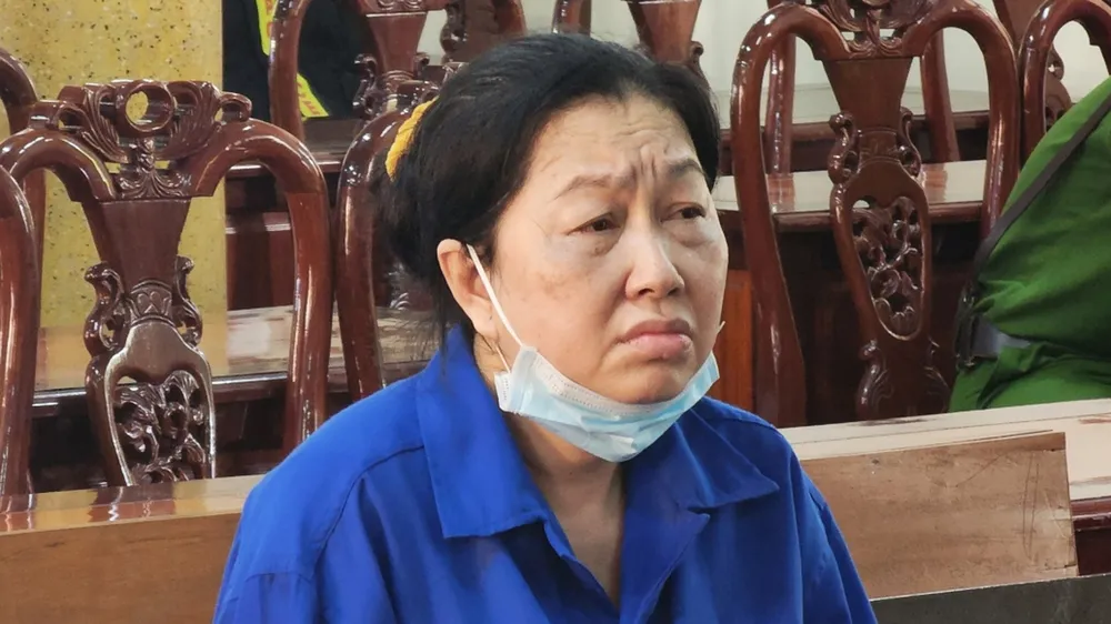 Tòa trả hồ sơ vụ bà “trùm” Mười Tường chỉ đạo đàn em nhập lậu 51kg vàng