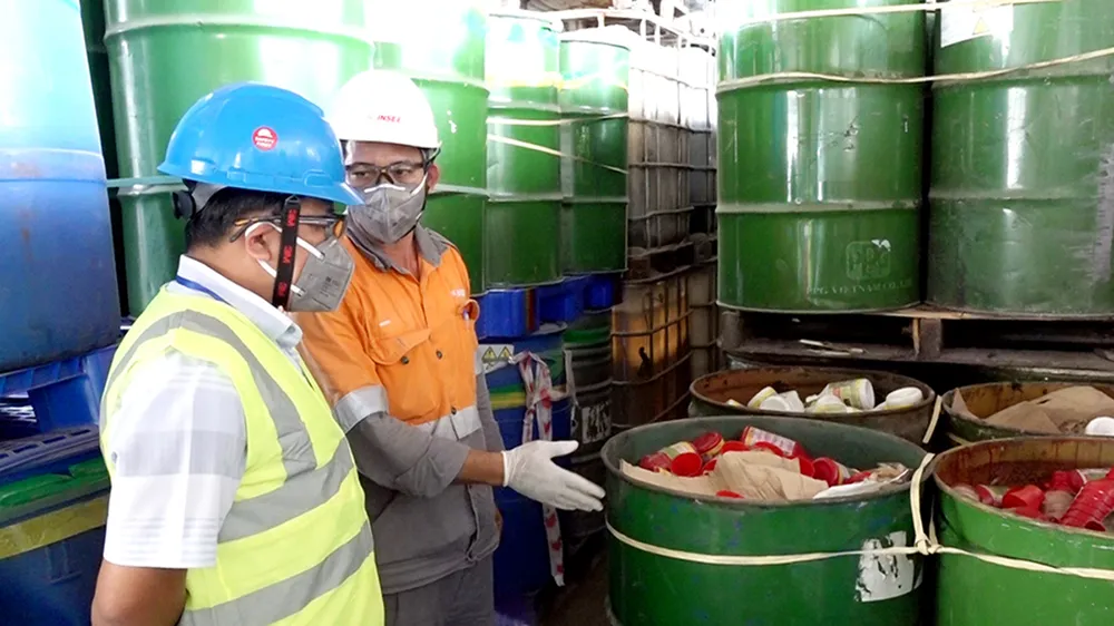 Tiêu hủy lượng lớn thuốc bảo vệ thực vật chứa chất cấm 