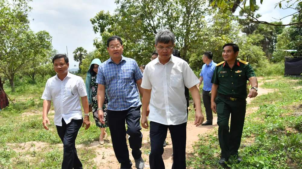 Đội K92 tỉnh Kiên Giang cất bốc thêm 24 hài cốt liệt sĩ tại Campuchia