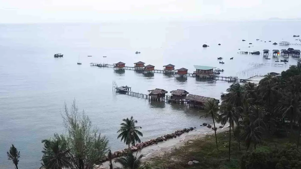 Yêu cầu tháo dỡ ngay các công trình trái phép trên biển Phú Quốc