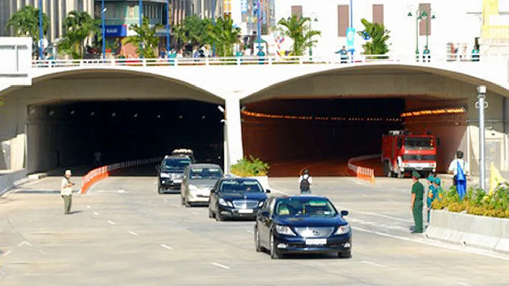 Cấm lưu thông qua hầm Thủ Thiêm 