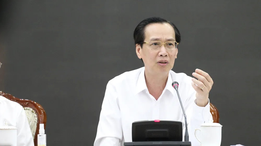  Phó Chủ tịch Thường trực UBND TPHCM Lê Thanh Liêm chủ trì cuộc họp khẩn triển khai phương pháp phòng chống dịch bệnh Corona, trong lĩnh vực giao thông vận tải, chiều 3-2-2020. Ảnh: HOÀNG HÙNG