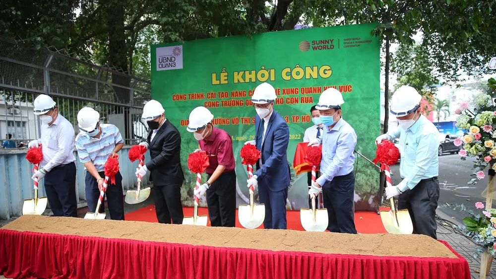 Khởi công chỉnh trang vỉa hè 4 tuyến đường quanh khu vực Hồ Con Rùa. Ảnh: ĐƯỜNG LOAN