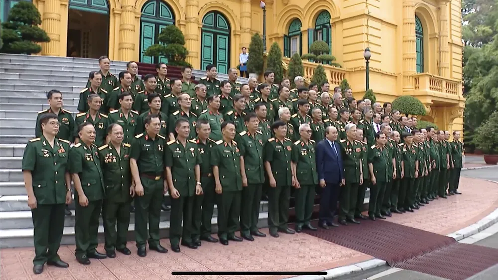 Chủ tịch nước Nguyễn Xuân Phúc tiếp đại biểu cựu chiến binh Mặt trận Vị Xuyên - Hà Tuyên