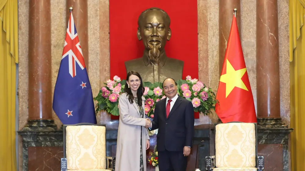 Chủ tịch nước Nguyễn Xuân Phúc tiếp Thủ tướng New Zealand